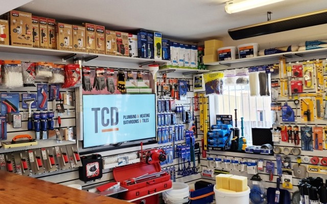 05. Trade Counters Direct - Digital Screen and Tools