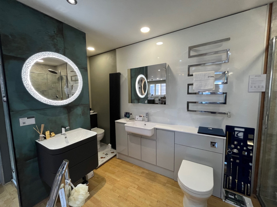 Wc1-bathrooms-showroom-calypso